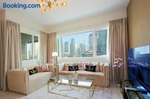 Stunning Marina view apartment In Marina sail tower by Truebleu vacation homes - Image 2