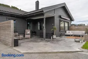 Family home with three bedrooms In Ålesund - Image 3