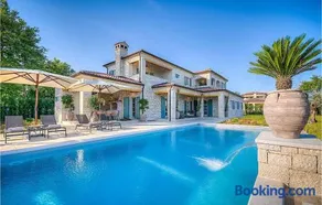 Villa Nevia - Image 1