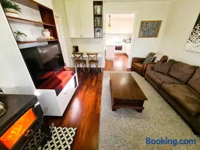 Jarrah Cottage - Image 2