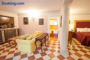Martins Residence de Luxe - Image 3