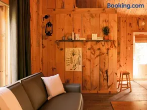 Chalet 8 - Image 2