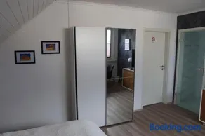 Privatzimmer mit eigenem Bad und Küche - Image 3