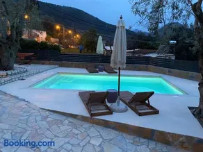 Panoramic lagoon view - Image 4