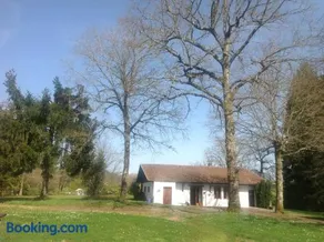 L’Etang Carp fishing lake and Gite - Image 1