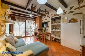 La Casa Al Revés - Image 4