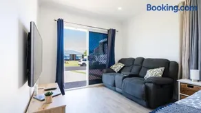 Sandstone Cove Studio - Image 1