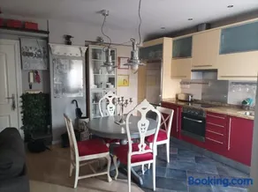 Apartamento San Quirce - céntrico y reformado- wifi y netflix - Image 1