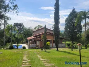 Casa de Campo ampla e confortavel em Araçoiaba da Serra com lareira, perfeita para o friozinho - Image 2