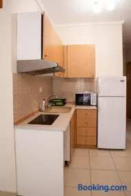 Elena Apartments - Image 4
