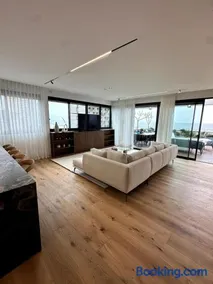 Ultra Luxury Beach Penthouse - Image 1
