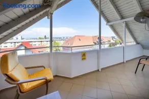 Penthouse Apartment in Leo's Villa - Image 2