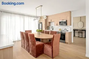 Resort Style, 4BR Ensuite, Pool Spa, Bridal Prep Room - Image 5