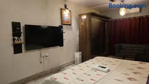 Annapurna Apple -4 Room Kitchen - Image 3