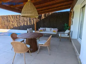 Bonita casa con jardín y piscina - Image 5