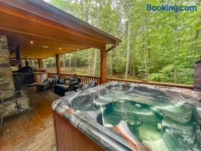 Huge Beautiful Quiet Home with Amazing Amenities - Image 2