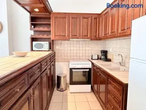 Margarita's Kionia Beach House - Image 2