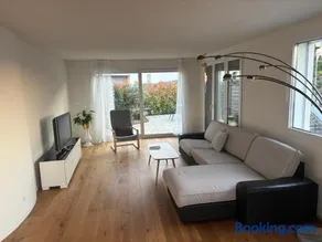 Apartment with very nice views - Image 2