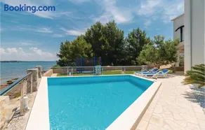 Four-Bedroom Holiday Home In Tkon - Image 2