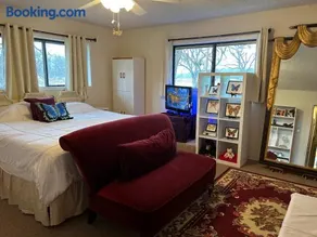 Private 5 star ranch duplex with million dollar view pet & smoking friendly - Image 2