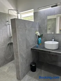 Pension Irivai, appartement UO UO 3 chambres vue mer - Image 5