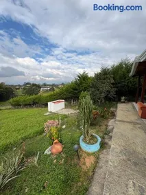 Cabaña Campestre en La Mesa de los Santos - Image 4