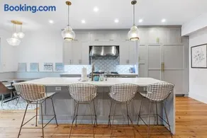 Designer 3 BR Townhome with Beautiful Backyard - Image 2