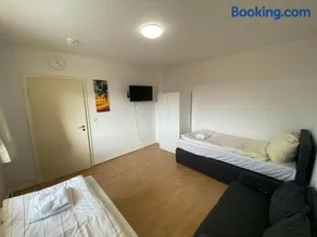 City Apartments in Neumünster - Ruhige Lage mit bester Anbindung - Image 4