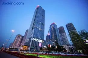 Qingdao Elegant Central Apartment - Image 3