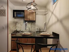 Alojate Studio en Las Quintas, Moderno, Parqueadero, Cocina & Lavadora - Image 2