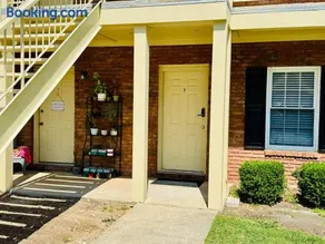 Gorgeous Condo across from Vet School - Image 2