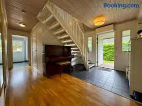 Family home - Image 4