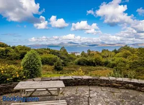 Spacious house with sea and mountain views, Co. Kerry - Image 2