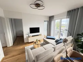 SEA Lounge - Image 5