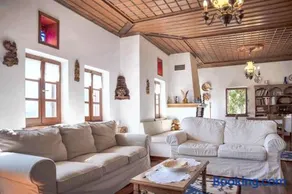 Maison avec terrasse et barbecue | Vue ville - Image 1