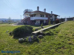 ''Villa Serenity'' - Image 1