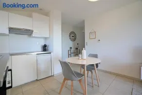 Studio vue montagne centre village parking privé - Image 4