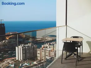 Luxury Sky Residence at Mercury Tower 22nd Floor Sea View Infinity Pool - Image 1