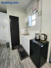 Winters Crib - Image 2