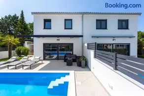 Villa T & K - Image 1