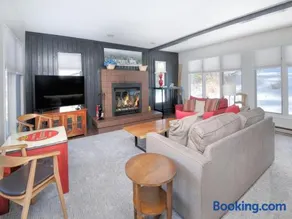 Tahoe Drive 2338 - Image 2