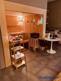 Golden Key Apartments - Image 5