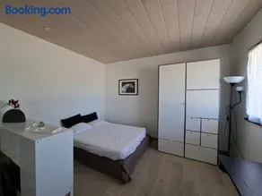 Petite maison au coeur des vignes et des chevaux - Image 2