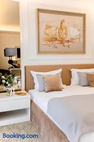 Bon Hotel - Image 4