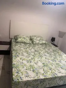 Apartamento con vista al puerto - Image 2