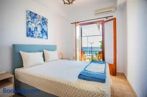 Notos Sea Front Apartment - Image 1