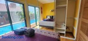 Waterfront Homestay with POOL SPA SAUNA - Image 4