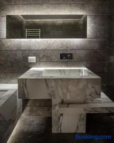 Garibaldi Central APT - Image 1