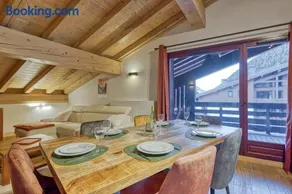 Appartement LE BUET skis aux pieds, piscine & Spa - Image 3