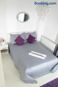 White Luxury Apartment - Image 1